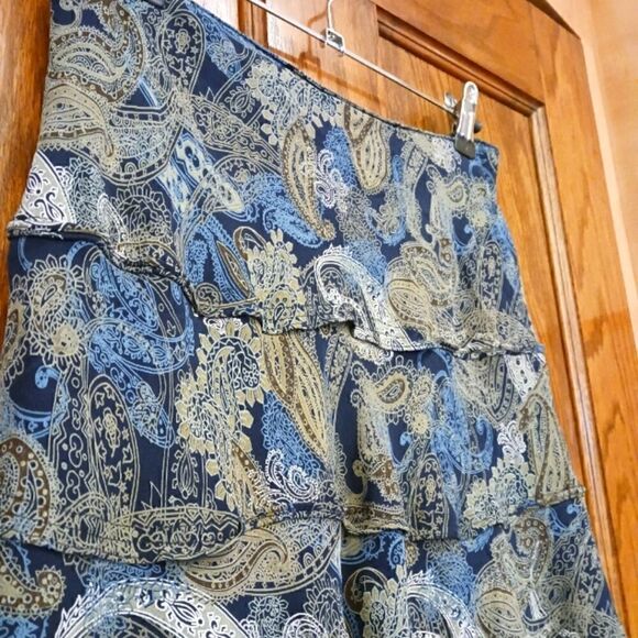 Jones New York Silk Paisley Tiered Skirt - Picture 10 of 11